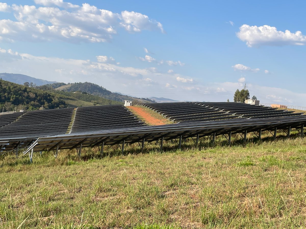 Usina fotovoltaica Fotone em Monte Sião